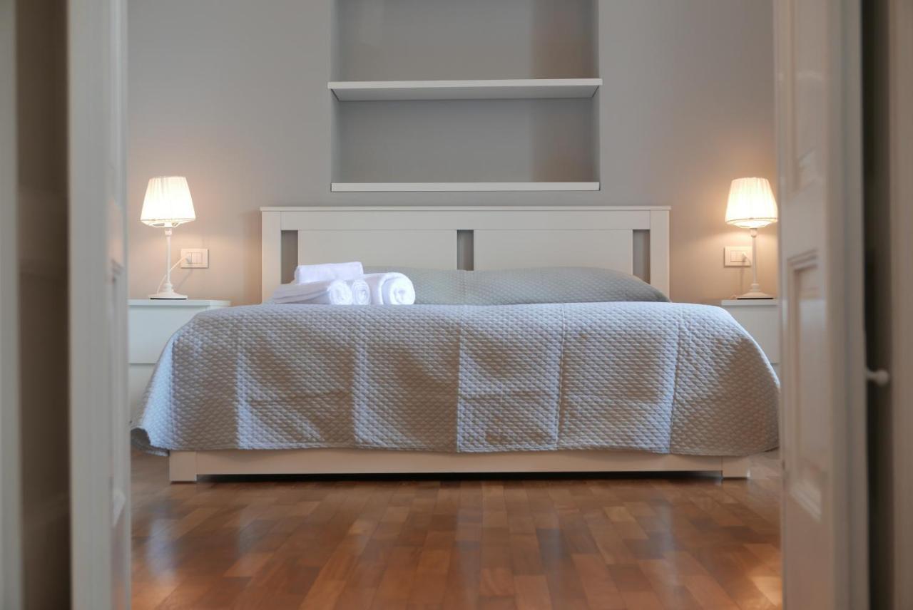 Suite 261 - Intero Appartamento Nel Centro Di Bari Bagian luar foto