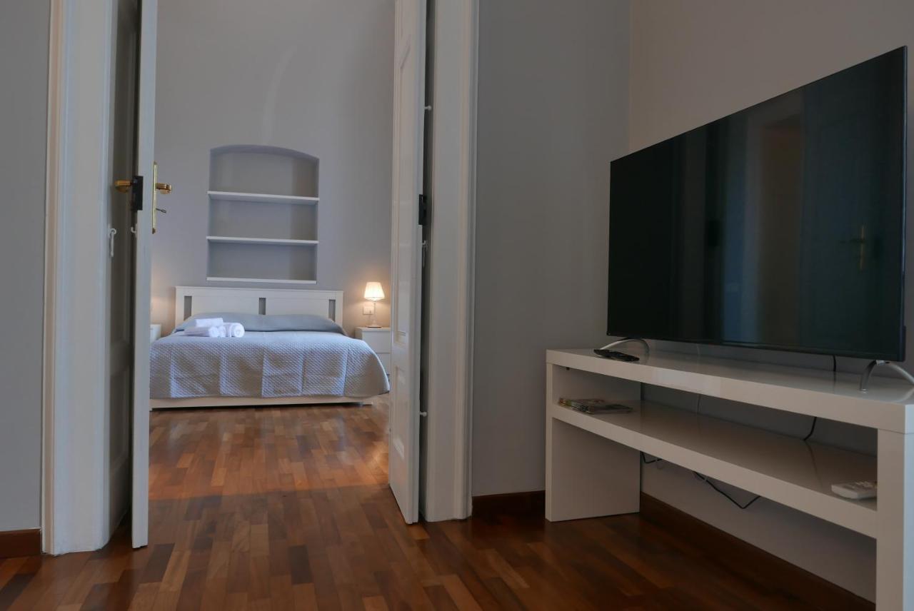 Suite 261 - Intero Appartamento Nel Centro Di Bari Bagian luar foto