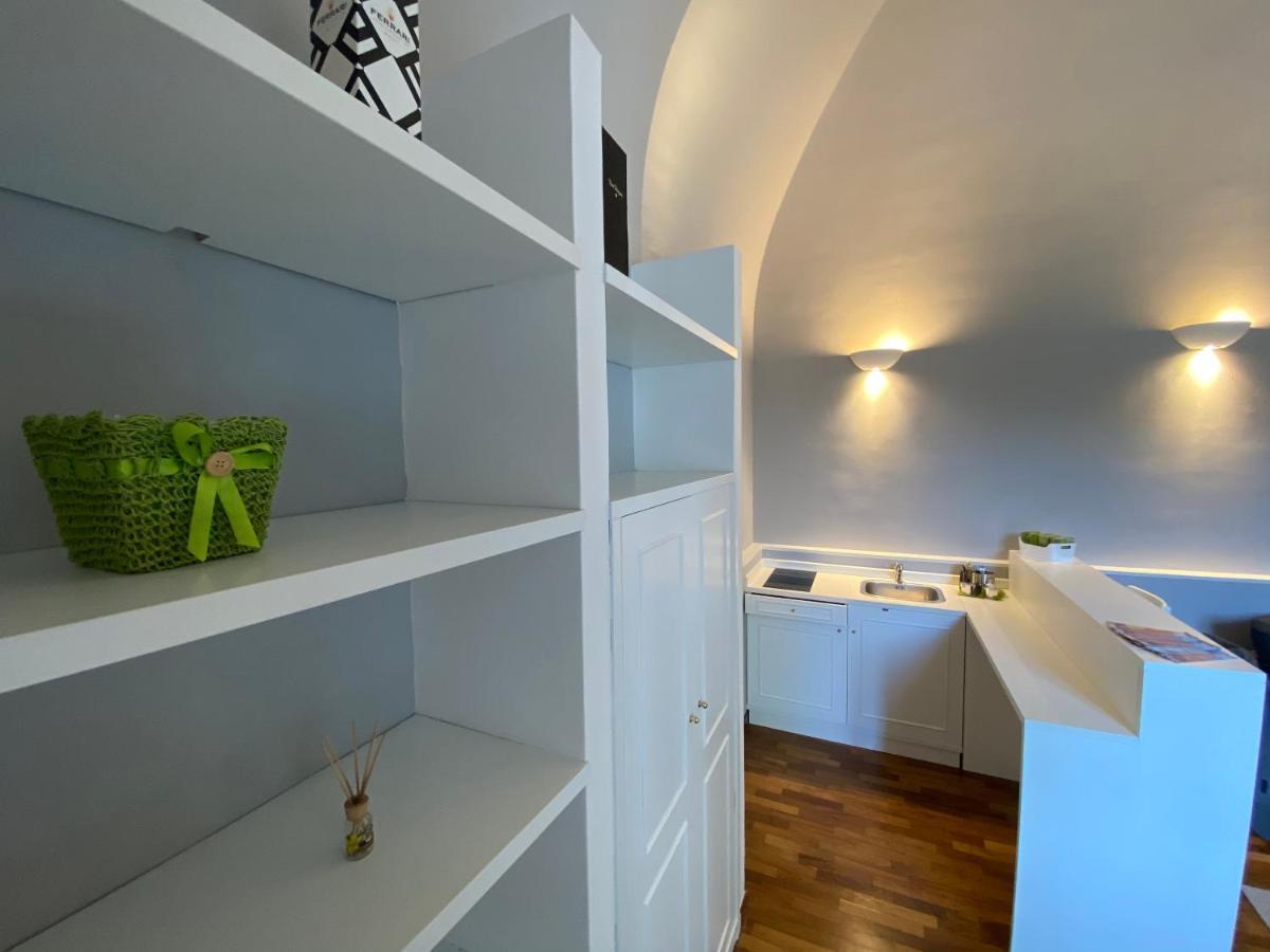 Suite 261 - Intero Appartamento Nel Centro Di Bari Bagian luar foto