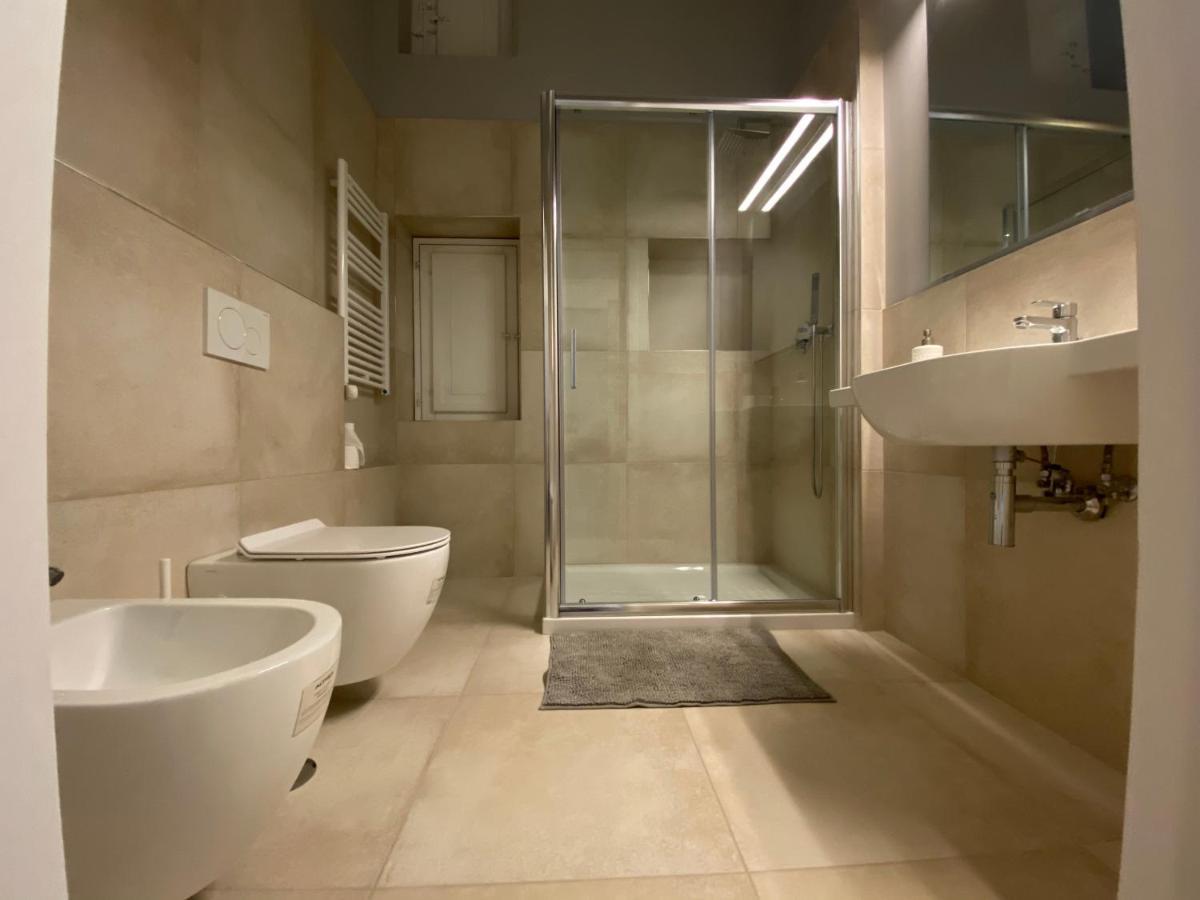 Suite 261 - Intero Appartamento Nel Centro Di Bari Bagian luar foto